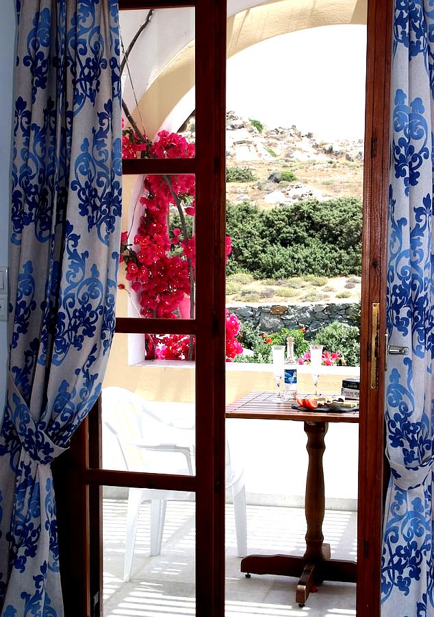 Naxos Cave Suites